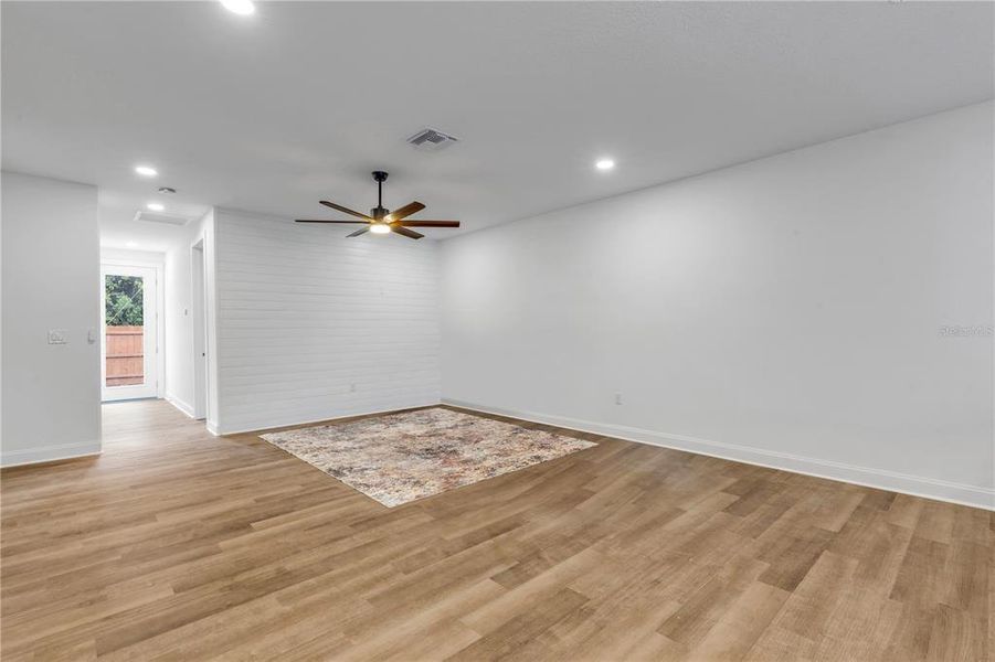 Spacious, unfurnished interior of a new home in , Edgewater (Image 34).