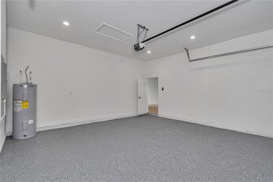Spacious, unfurnished interior of a new home in , Ocala (Image 30). Spacious, unfurnished interior of a new home in , Ocala (Image 30).