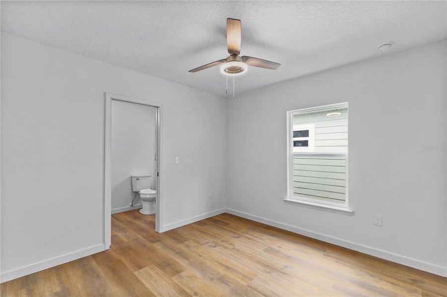 Spacious, unfurnished interior of a new home in , Eustis (Image 14).