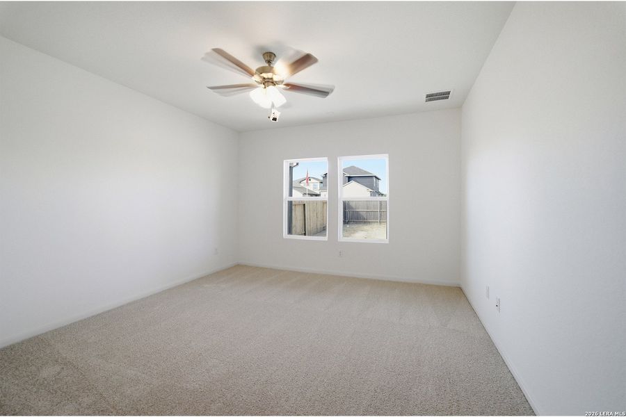 Spacious, unfurnished interior of a new home in Katzer Ranch, Converse (Image 23).