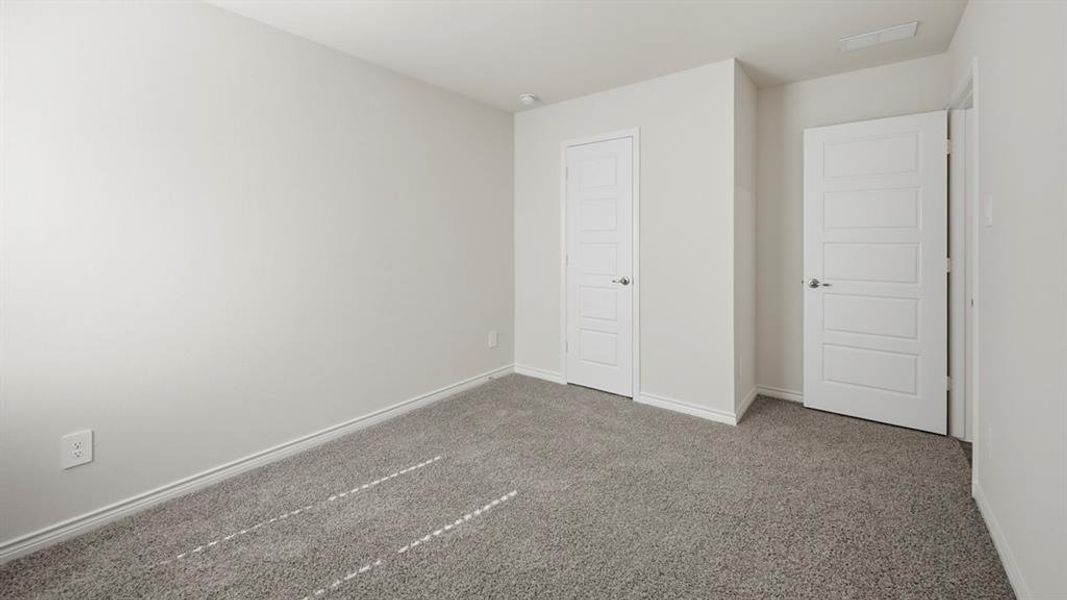 Spacious, unfurnished interior of a new home in Winchester Crossing, Princeton (Image 14).