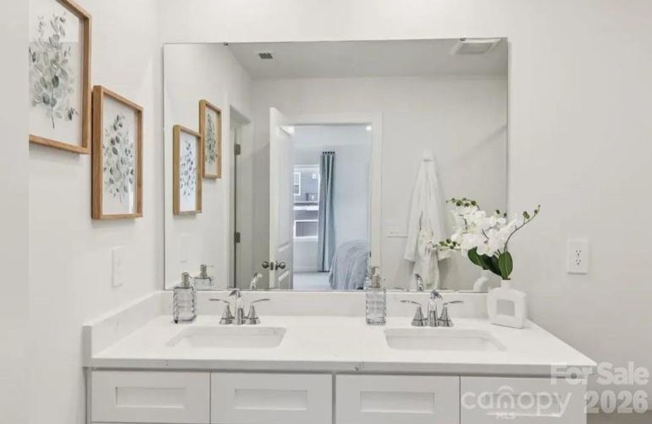 Photo is not of the actual home, but is an inspirational photo of builder’s model home and may depict options, furnishings, and/or decorator features that are not included Photo is not of the actual home, but is an inspirational photo of builder’s model home and may depict options, furnishings, and/or decorator features that are not included