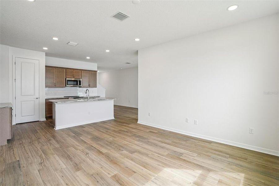 Image 35 of a home in Isla Mirada.