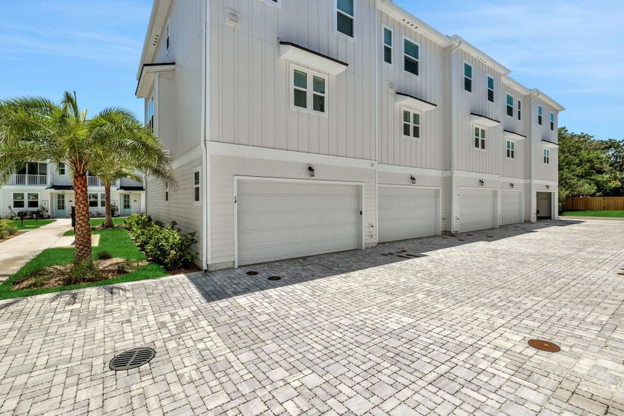 16 N Beach Way, Jacksonville Beach, FL. - Slide 6 16 N Beach Way, Jacksonville Beach, FL. - Slide 6