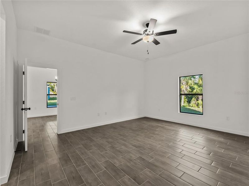 Spacious, unfurnished interior of a new home in , North Port (Image 36).