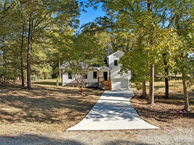 Image 37 of a home in .