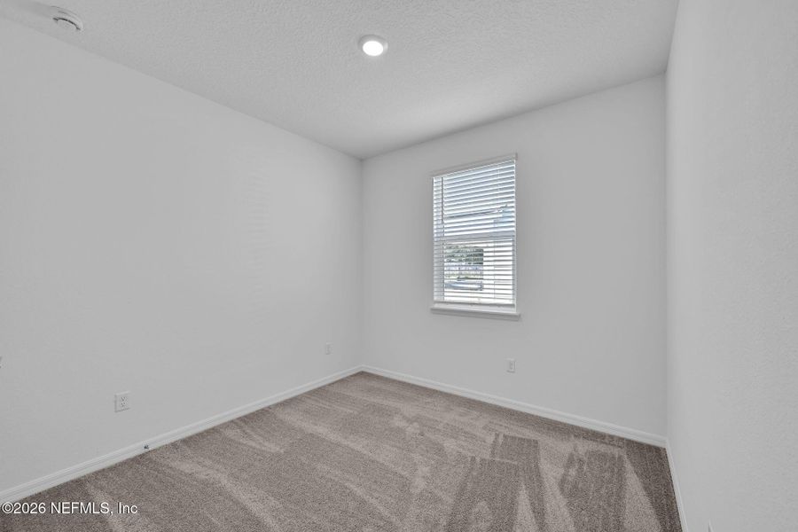 Spacious, unfurnished interior of a new home in Hyland Trail, Green Cove Springs (Image 14).
