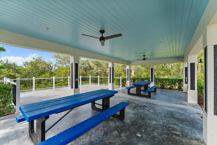 Exterior details and patio area of a home in Banyan Bay, Stuart (Image 4).