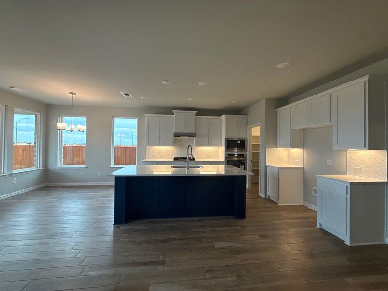 Furnished interior view inside a new home in Morningstar, Aledo (Image 5).