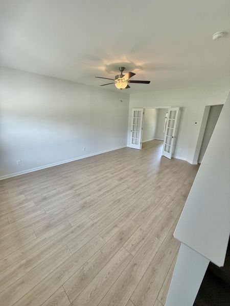 Spacious, unfurnished interior of a new home in Stone Fort Meadows, Manchester (Image 5).