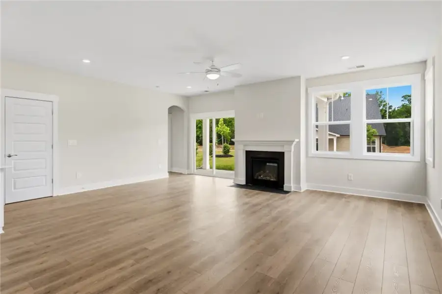 Spacious, unfurnished interior of a new home in Saratoga Oaks, Williamston (Image 28). Spacious, unfurnished interior of a new home in Saratoga Oaks, Williamston (Image 28).