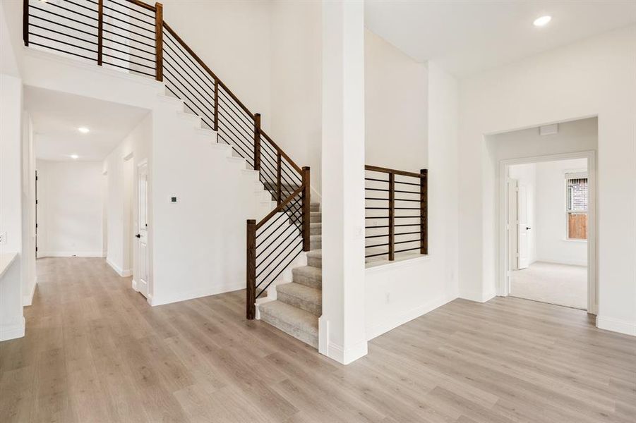 Spacious, unfurnished interior of a new home in West Crossing, Anna (Image 27).