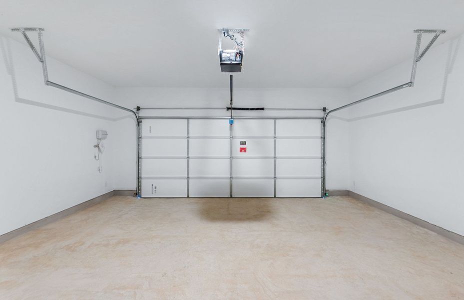 Spacious, unfurnished interior of a new home in Saddleback at Santa Rita Ranch, Liberty Hill (Image 57). Spacious, unfurnished interior of a new home in Saddleback at Santa Rita Ranch, Liberty Hill (Image 57).