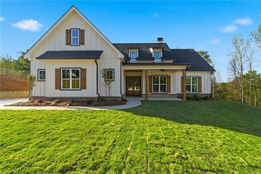 Exterior details and patio area of a home in , Jasper (Image 2).