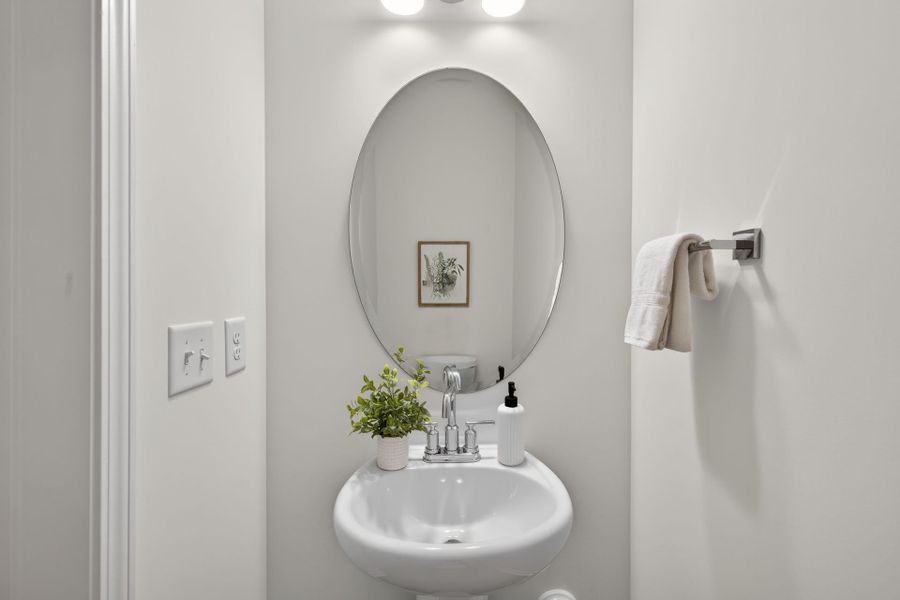 Close-up of interior finishes inside a home in Edgewater - Lakeview Point, Lancaster (Image 20).