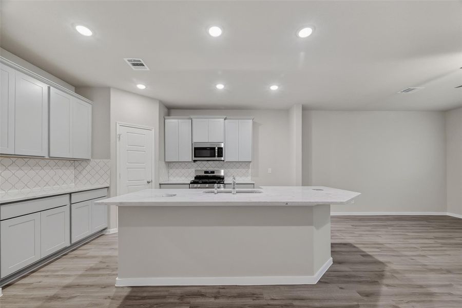 Furnished interior view inside a new home in Rollingbrook Estates, Baytown (Image 8).