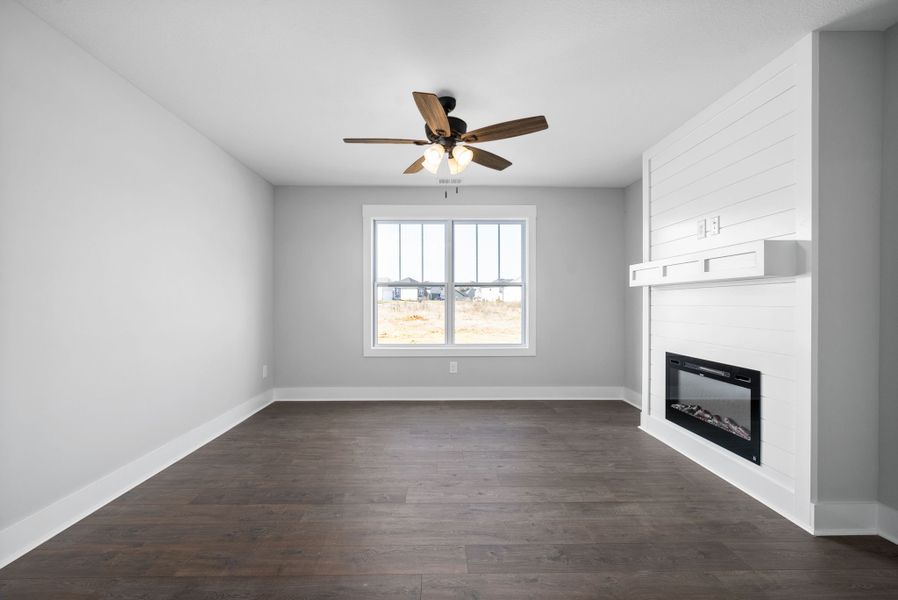 Representative unfurnished interior of a home built from the Maui by Rockwood Homes in New Hope Estates, Nashville (Image 14).