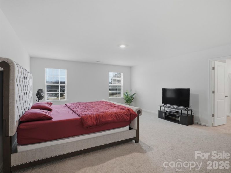Furnished interior view inside a new home in , Davidson (Image 29).