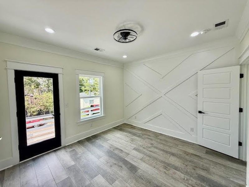 Spacious, unfurnished interior of a new home in , North Charleston (Image 23).