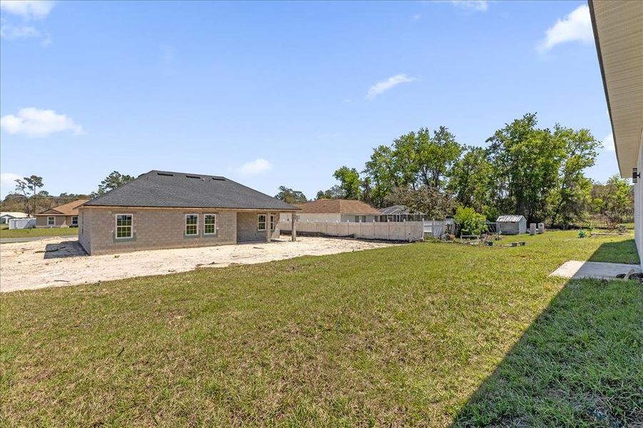 Exterior details and patio area of a home in , Ocala (Image 4).