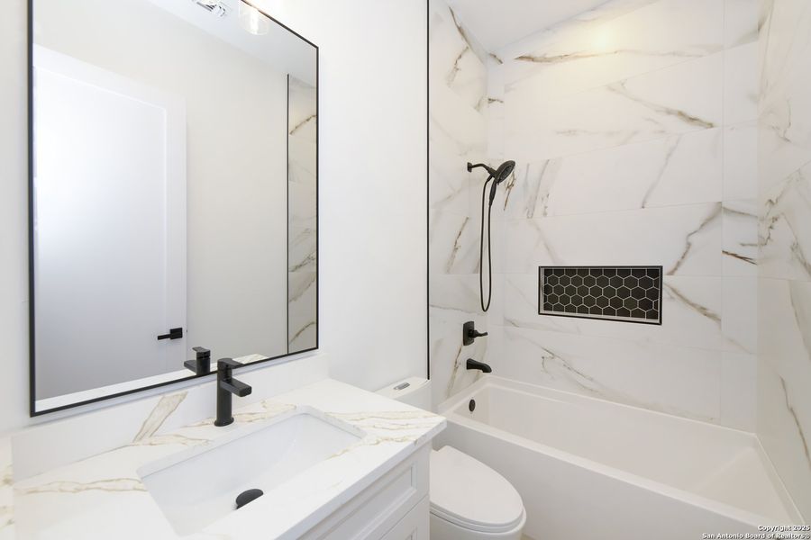 Furnished interior view inside a new home in , Boerne (Image 12).