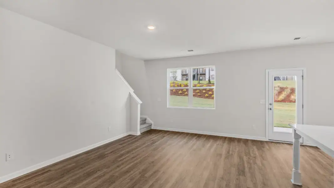 Representative unfurnished interior of a home built from the Ansley by D.R. Horton in Walden Ridge, Macon (Image 17).