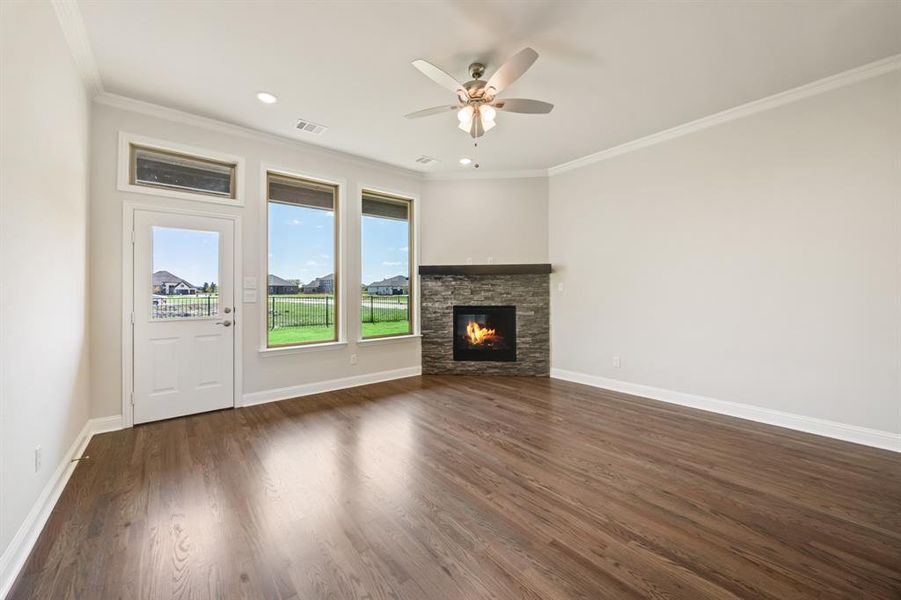 Spacious, unfurnished interior of a new home in Heath Golf and Yacht, Forney (Image 26).