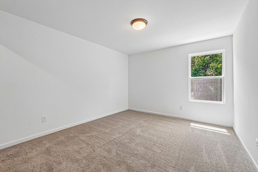 Spacious, unfurnished interior of a new home in Autumn Ridge, High Shoals (Image 28).