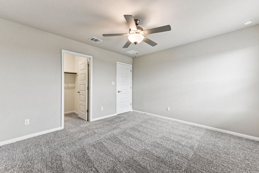 Bedroom upstairs w/ En Suite full bath