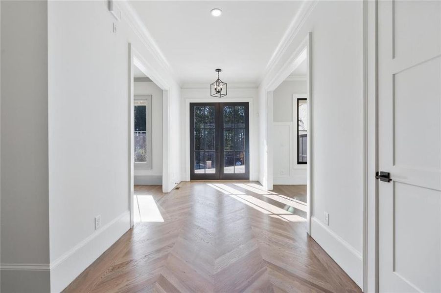 Spacious, unfurnished interior of a new home in , Acworth (Image 5).