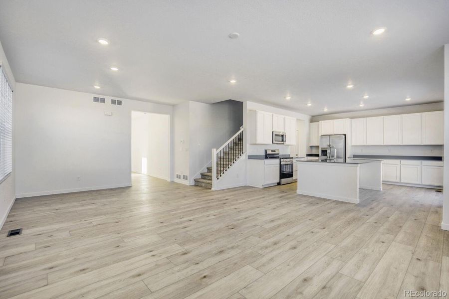 Spacious, unfurnished interior of a new home in Riano Ridge, Loveland (Image 6).