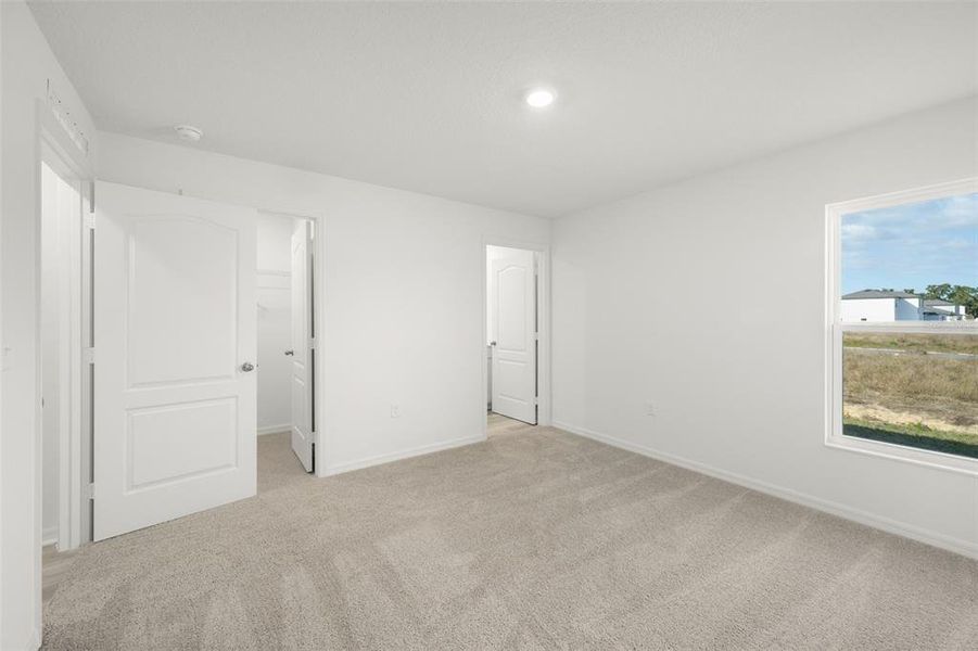 Spacious, unfurnished interior of a new home in Tula Parc, Astatula (Image 11). Spacious, unfurnished interior of a new home in Tula Parc, Astatula (Image 11).