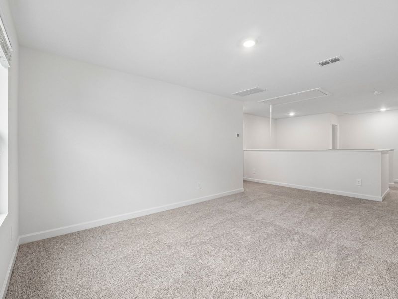 Spacious, unfurnished interior of a new home in Oxford Station, Salisbury (Image 16).