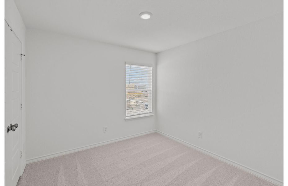 Additional Bedroom Additional Bedroom