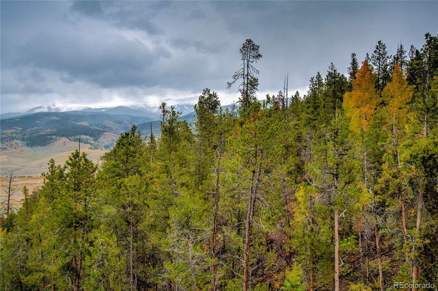 Natural landscape and outdoor views near in Twin Lakes (Image 36). Natural landscape and outdoor views near in Twin Lakes (Image 36).