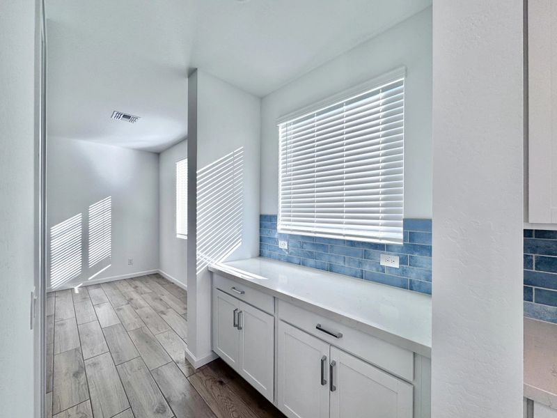 Butler's pantry Butler's pantry