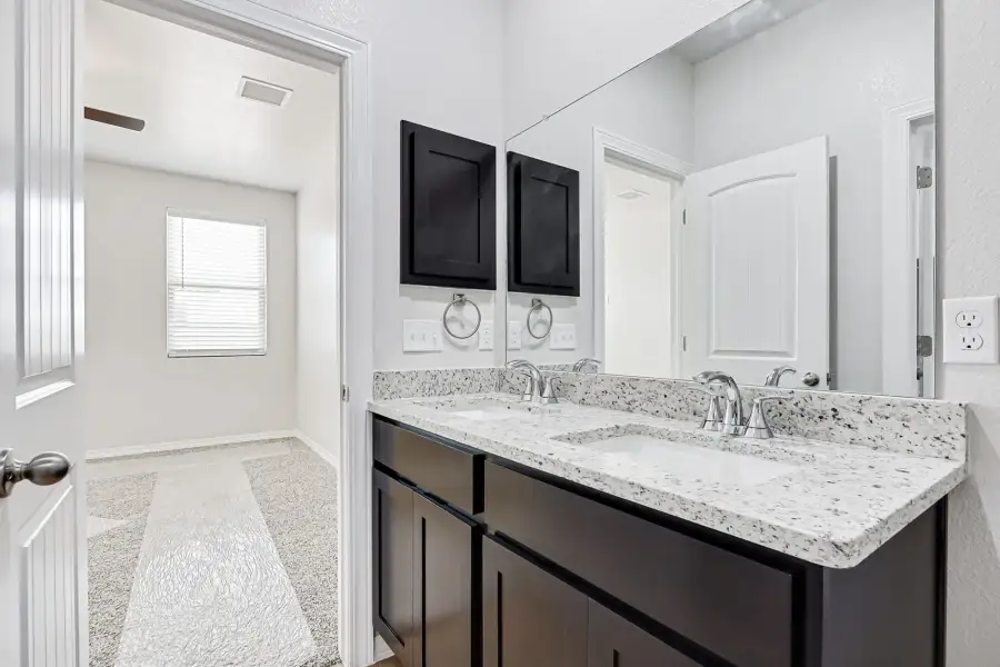 Representative furnished interior of a home built from the Desert Willow by View Homes in Paseo del Este, El Paso (Image 19). Representative furnished interior of a home built from the Desert Willow by View Homes in Paseo del Este, El Paso (Image 19).
