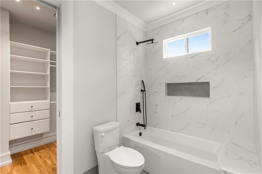 Image 67 of a home in .