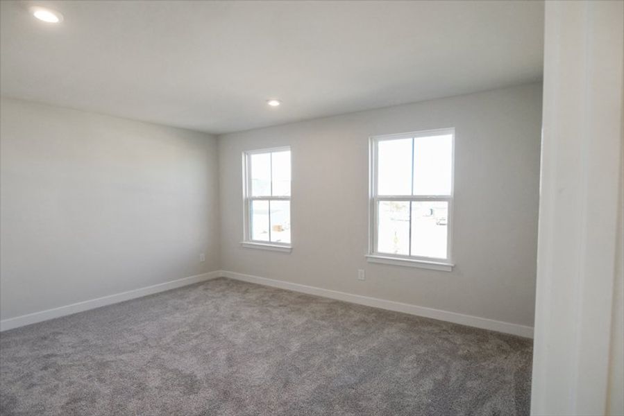 Spacious, unfurnished interior of a new home in Berkeley, Spartanburg (Image 37).