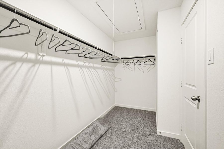 Spacious, unfurnished interior of a new home in Tamarron, Fulshear (Image 18).