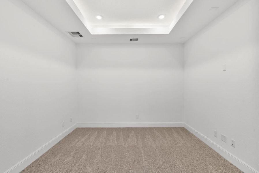 Spacious, unfurnished interior of a new home in Colton, Montgomery (Image 16).