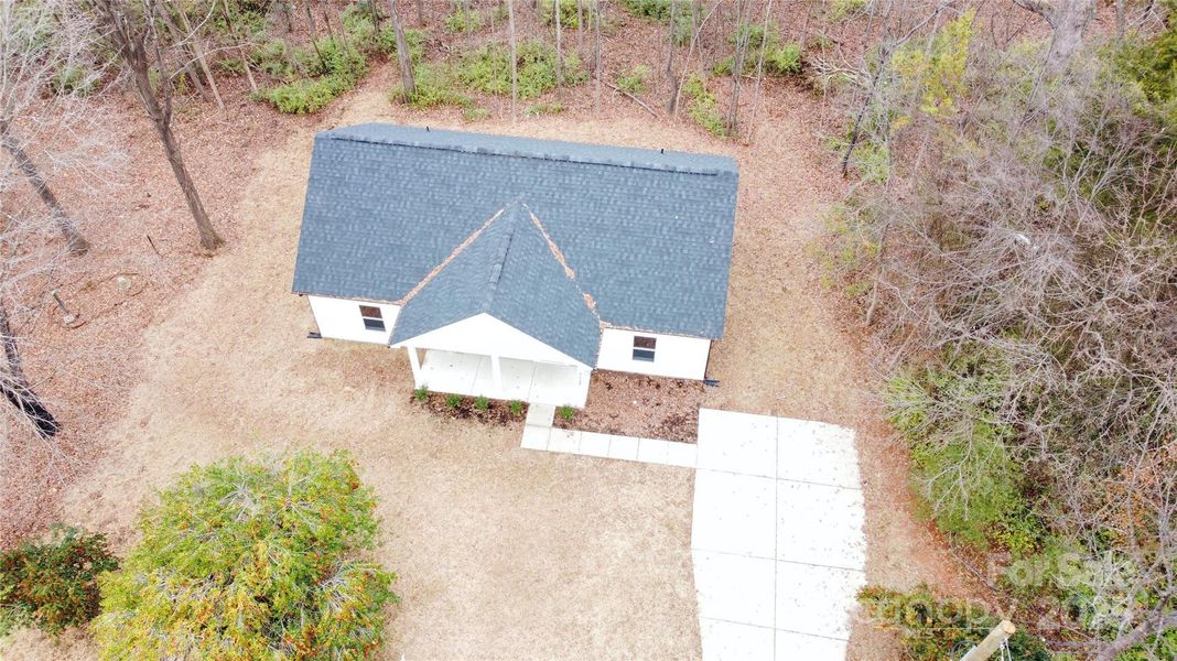 Image 4 of a home in . Image 4 of a home in .