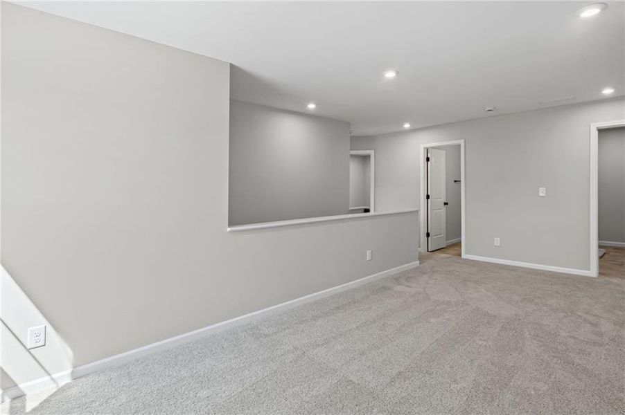 Spacious, unfurnished interior of a new home in Sage Woods, Dallas (Image 26). Spacious, unfurnished interior of a new home in Sage Woods, Dallas (Image 26).