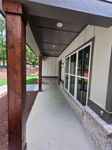 Exterior details and patio area of a home in , Jasper (Image 21).
