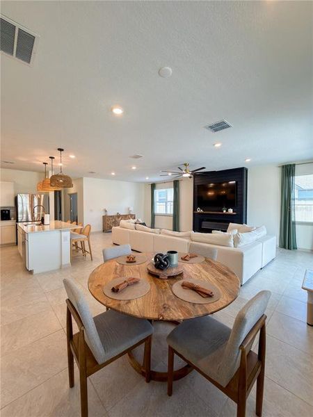 Furnished interior view inside a new home in Marwood, Ellenton (Image 14). Furnished interior view inside a new home in Marwood, Ellenton (Image 14).