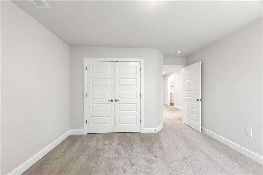 Spacious, unfurnished interior of a new home in Tuscany Hills, Douglasville (Image 30).