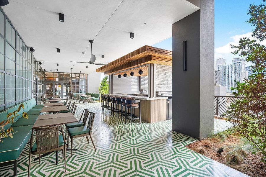 034-601Northeast1stAvenue-Miami-FL-33132