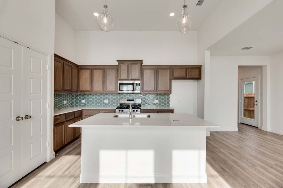 Representative furnished interior of a home built from the Mulberry by Pacesetter Homes in Elevon, Lavon (Image 6).