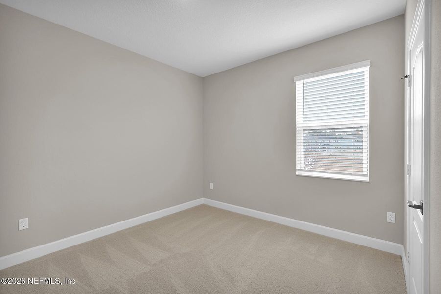 Spacious, unfurnished interior of a new home in Jennings Farm, Middleburg (Image 18).