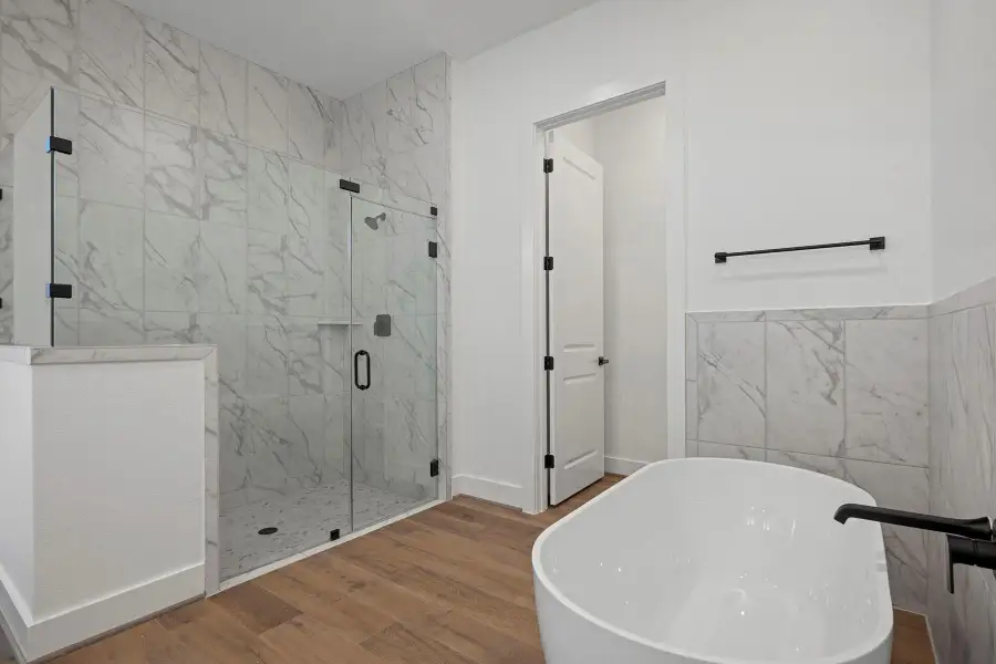 Furnished interior view inside a new home in Hallimore Ranch, Rosenberg (Image 19).